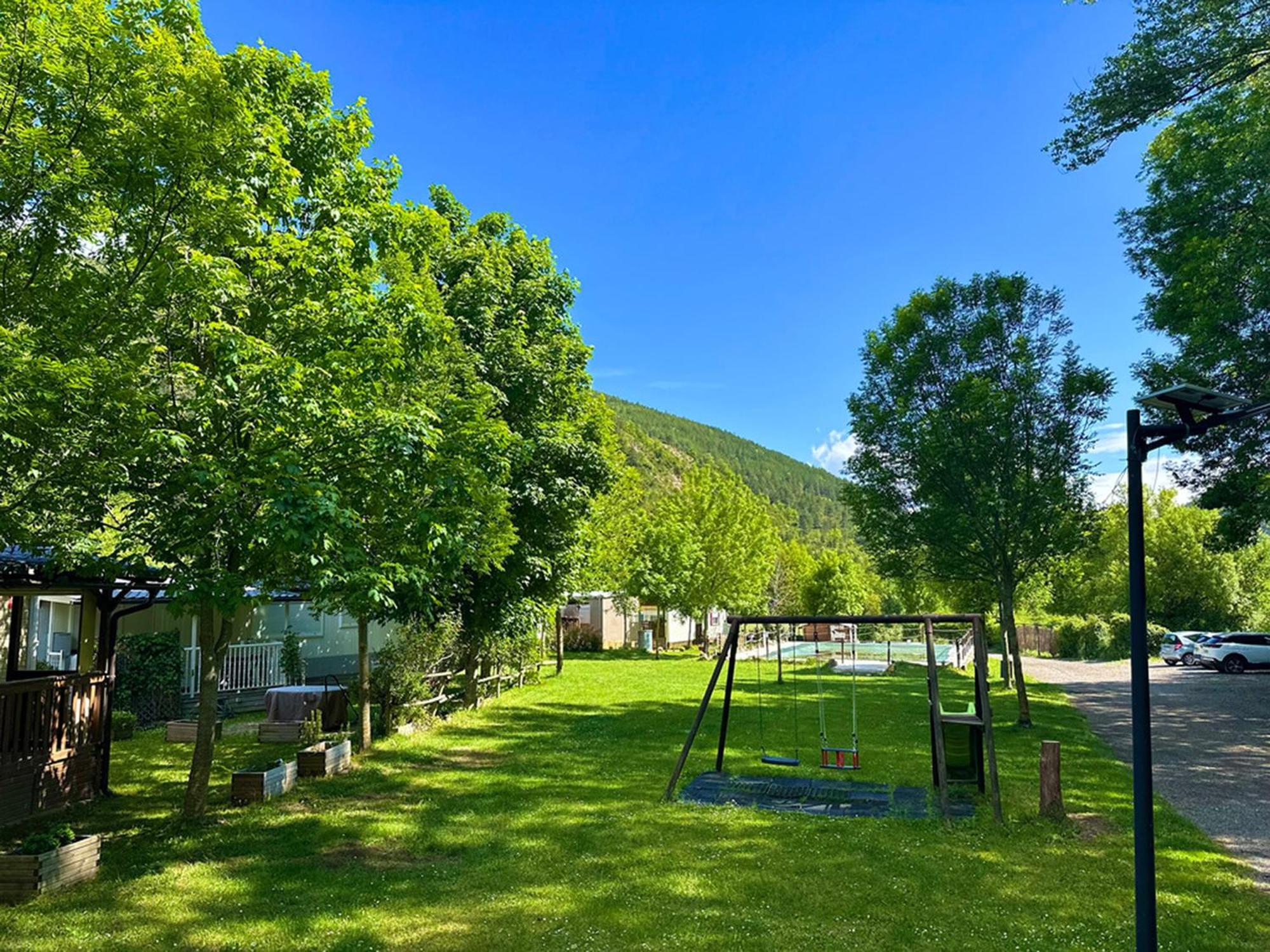 Bungalows Y Cabanas Solopuent Natur Castiello de Jaca Extérieur photo